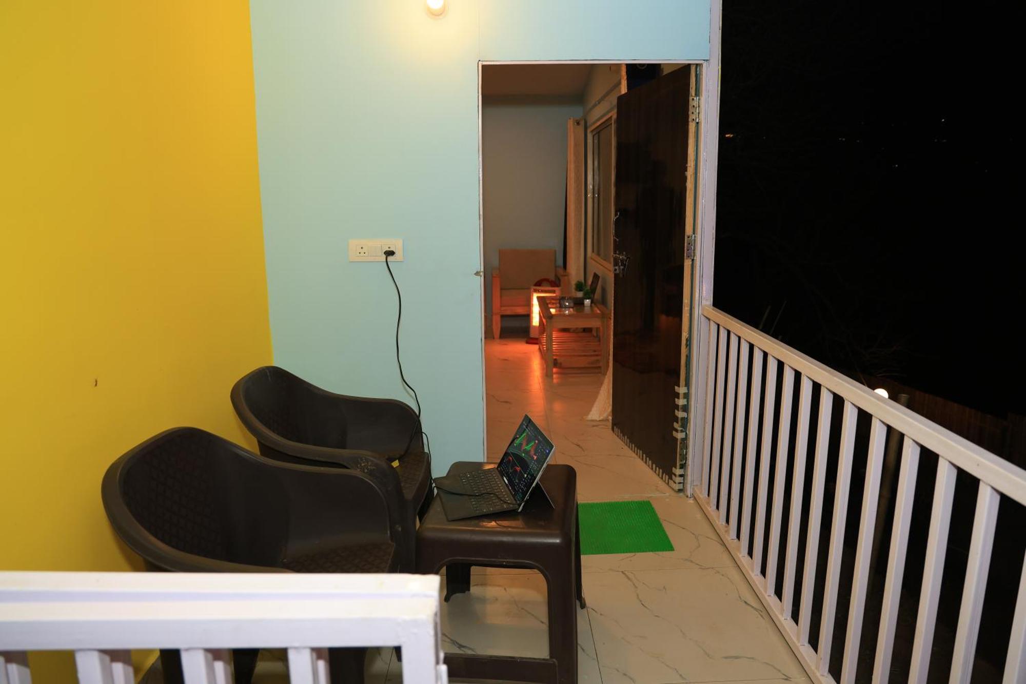The Pahadi Nest Mukteshwar Hotel Exterior foto